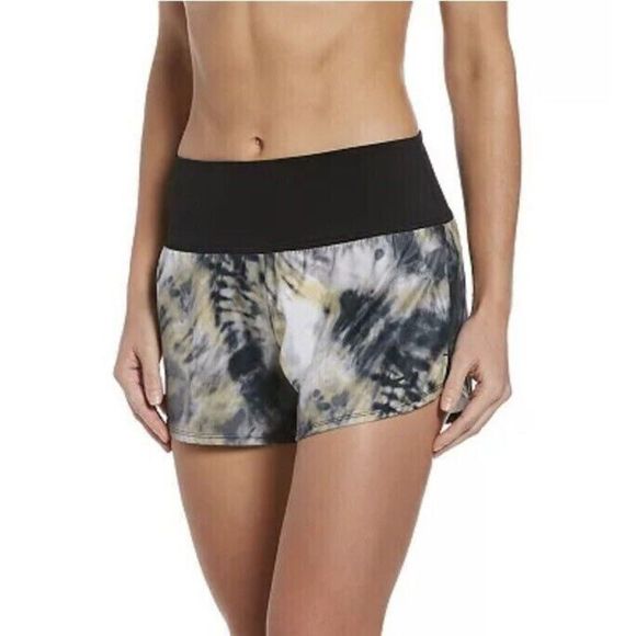 Nike NESSC331 001 Women's Sz Large Black Tie Dye Lined Swim Shorts $58+ - Picture 7 of 9